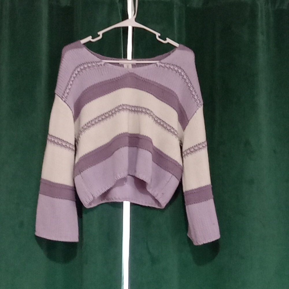Cropped sweater